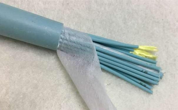 朔州市欧孚光缆厂家：室内光缆和室外光缆的区别